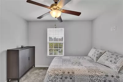 1304 Pointe View Dr, Adams Township, PA 16046 - Photo 21