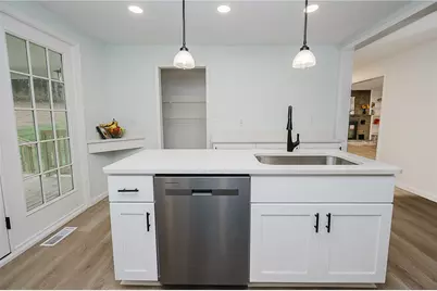 733 Metz Road, White Township, PA 15701 - Photo 9