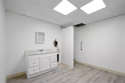 1728 Brownsville Rd, Pittsburgh, PA 15210 - Photo 27