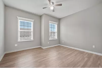 209 Olivia Dr, Pittsburgh, PA 15068 - Photo 23