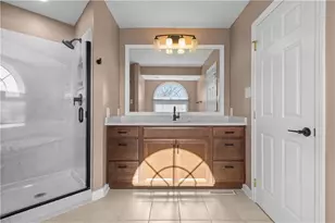 1100 Meadowbrook Dr, Canonsburg, PA 15317 - Photo 29