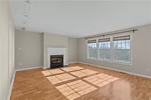 1100 Meadowbrook Dr, Canonsburg, PA 15317 - Photo 13