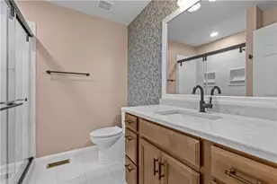 1100 Meadowbrook Dr, Canonsburg, PA 15317 - Photo 35