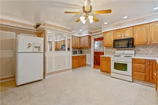 2422 E Carson St, Pittsburgh, PA 15203 - Photo 11