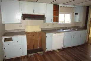 128 W Main St, Evans City, PA 16033 - Photo 11