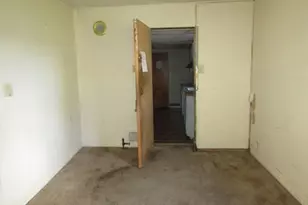 128 W Main St, Evans City, PA 16033 - Photo 15