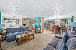 11 Clubhouse Dr, Shenango Township, PA 16159 - Photo 5