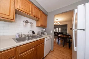 312 Bellford Ct, Cranberry Township, PA 16066 - Photo 7