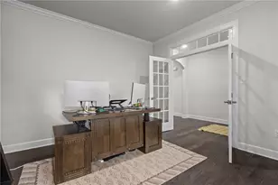 4009 Overview Dr, Cecil, PA 15317 - Photo 11