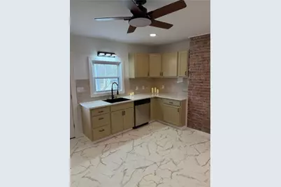 813 Lauck Ave, Liberty Boro, PA 15133 - Photo 7