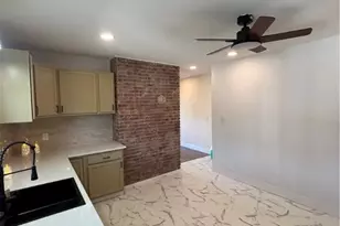 813 Lauck Ave, Liberty Boro, PA 15133 - Photo 9