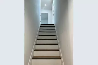 813 Lauck Ave, Liberty Boro, PA 15133 - Photo 15