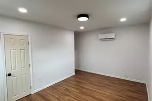 813 Lauck Ave, Liberty Boro, PA 15133 - Photo 13