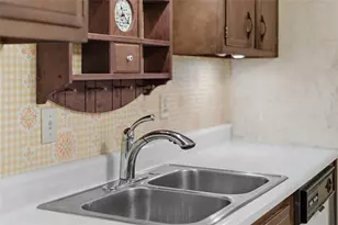 508 Rainier Dr, Pittsburgh, PA 15239 - Photo 15