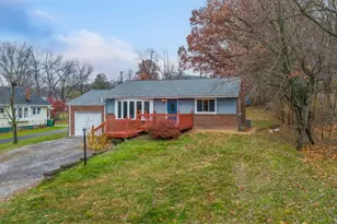 2331 Carson Dr, Hampton, PA 15101 - Photo 1