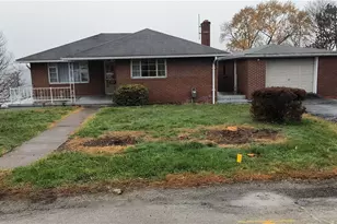 909 Roy St, Connellsville, PA 15425 - Photo 1