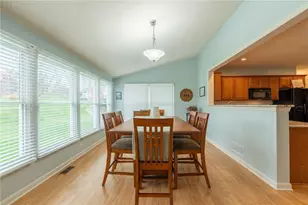 123 MacIntosh Ct, Cranberry Township, PA 16066 - Photo 9