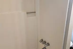 1935 Delaware Ave, Pittsburgh, PA 15218 - Photo 17