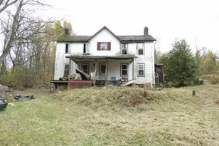 1047 Cinder Rd, Dunbar Township, PA 15431 - Photo 7