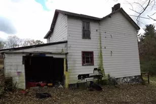 1047 Cinder Rd, Dunbar Township, PA 15431 - Photo 9