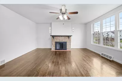 108 Golf Ave, Ellport Boro, PA 16117 - Photo 5