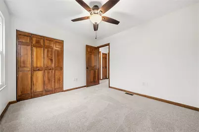 449 Shelbourne Dr, Pittsburgh, PA 15239 - Photo 29