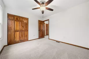 449 Shelbourne Dr, Pittsburgh, PA 15239 - Photo 29