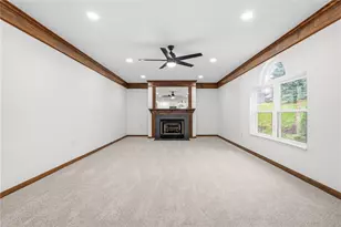 449 Shelbourne Dr, Pittsburgh, PA 15239 - Photo 13