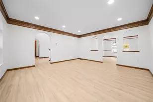 449 Shelbourne Dr, Pittsburgh, PA 15239 - Photo 17