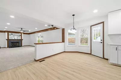 449 Shelbourne Dr, Pittsburgh, PA 15239 - Photo 11