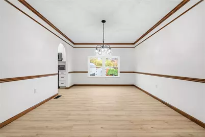 449 Shelbourne Dr, Pittsburgh, PA 15239 - Photo 15