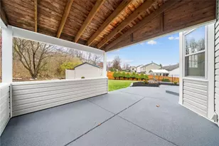 449 Shelbourne Dr, Pittsburgh, PA 15239 - Photo 35