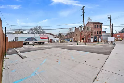 4746 Plummer Street, Pittsburgh, PA 15201 - Photo 9