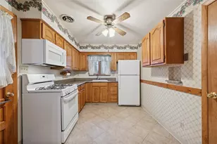 4186 Finleyville Elrama Rd, Finleyville, PA 15332 - Photo 9