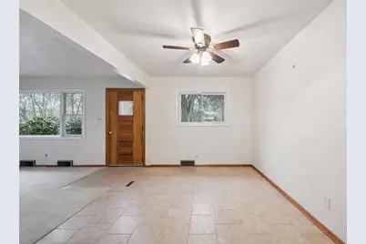 4186 Finleyville Elrama Rd, Finleyville, PA 15332 - Photo 5