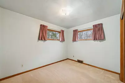 4186 Finleyville Elrama Rd, Finleyville, PA 15332 - Photo 19