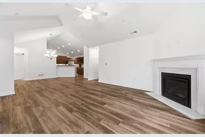 400 Spring Valley Dr, Jackson Township, PA 16063 - Photo 5