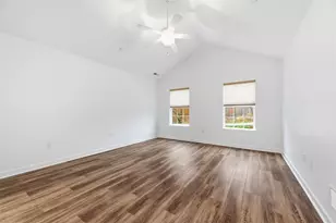 400 Spring Valley Dr, Jackson Township, PA 16063 - Photo 17