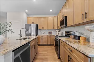 229 Lola Ct, Robinson Twp, PA 15136 - Photo 15