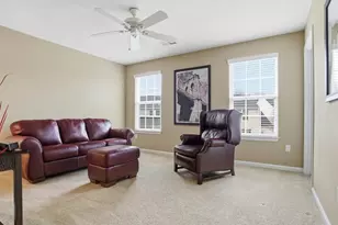 1405 Cambridge Dr, Collier Township, PA 15142 - Photo 25