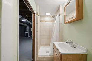 104 Grand Ave, Aliquippa, PA 15001 - Photo 23