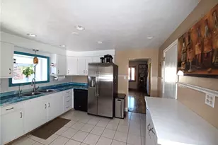 1810 Pennsylvania Ave, Irwin, PA 15642 - Photo 11