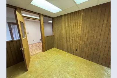 259 Pittsburgh Rd #4, Penn Township, PA 16001 - Photo 11