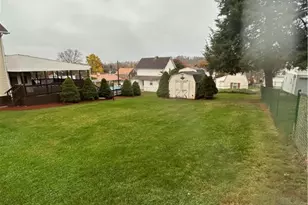 215 Cherry Ave, Houston, PA 15342 - Photo 19