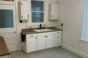 215 Cherry Ave, Houston, PA 15342 - Photo 7