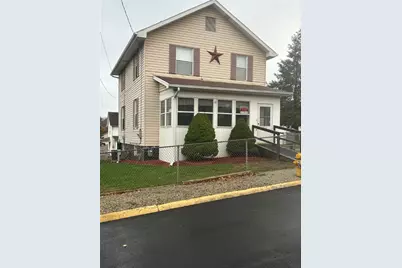 215 Cherry Ave, Houston, PA 15342 - Photo 1