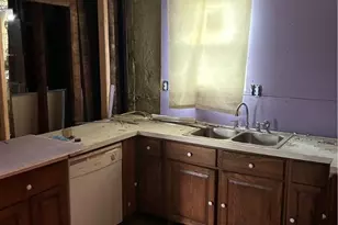 215 Cherry Ave, Houston, PA 15342 - Photo 27