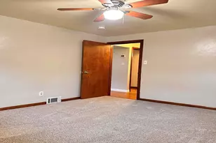 3541 Wallace Dr, Pittsburgh, PA 15227 - Photo 17