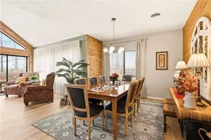 1752 Greenfield Dr, Hidden Valley, PA 15502 - Photo 9