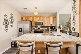 1752 Greenfield Dr, Hidden Valley, PA 15502 - Photo 11